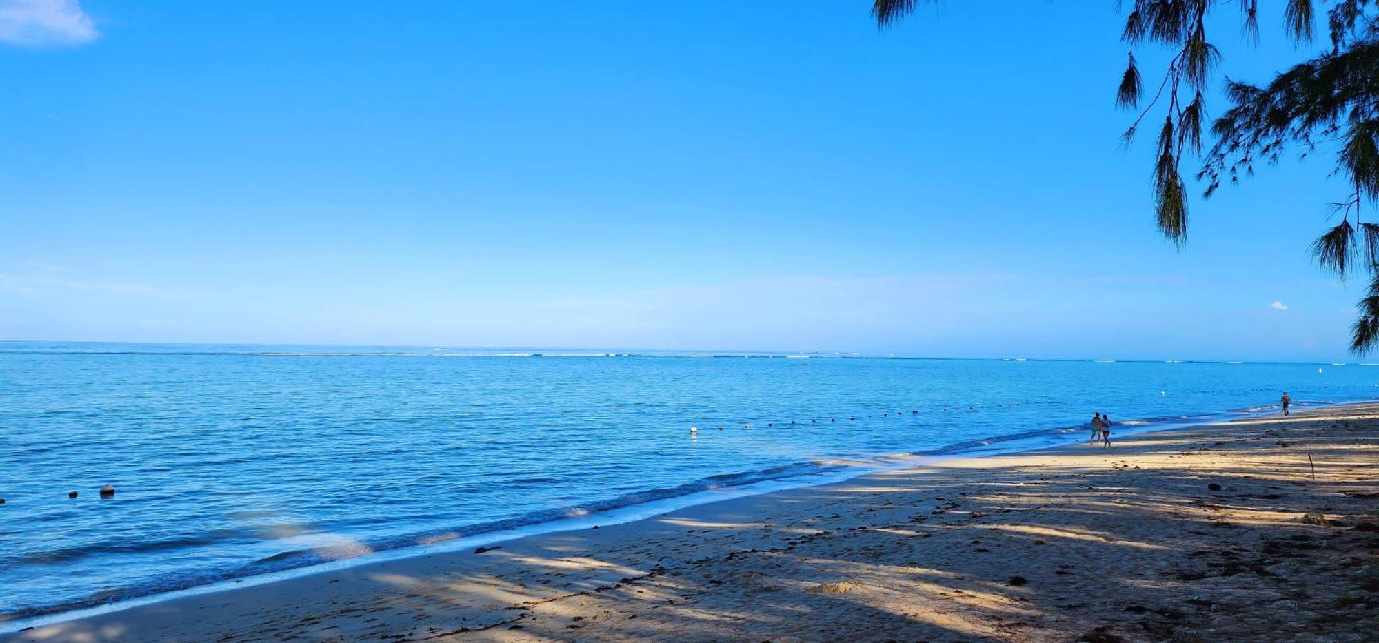 Phoenix Beach Apartments Sea View Flic-en-Flacq Zewnętrze zdjęcie